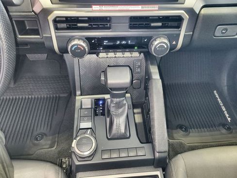 New 2026 Toyota Tacoma SR5 AWD/4WD image 19