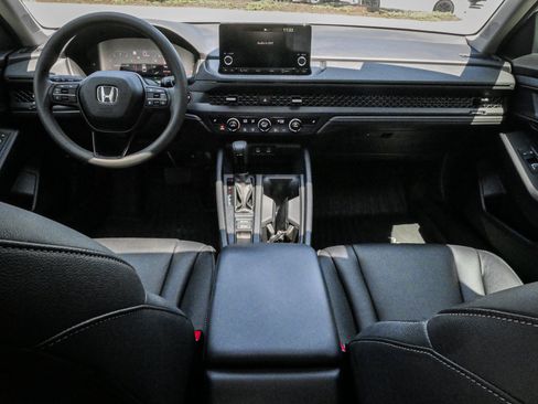 Certified 2023 Honda Accord EX image 29