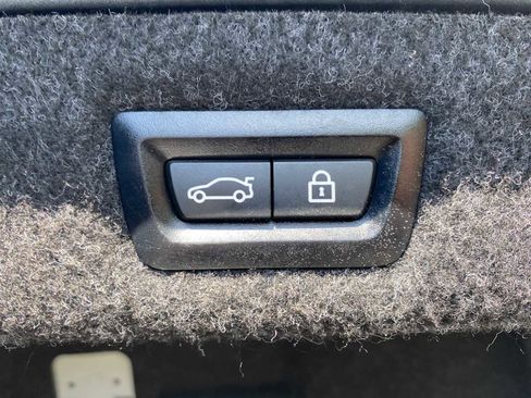 Used 2022 BMW 530i xDrive w/ Premium Package AWD/4WD image 33