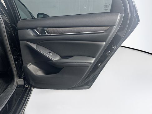 Used 2019 Honda Accord EX-L image 31