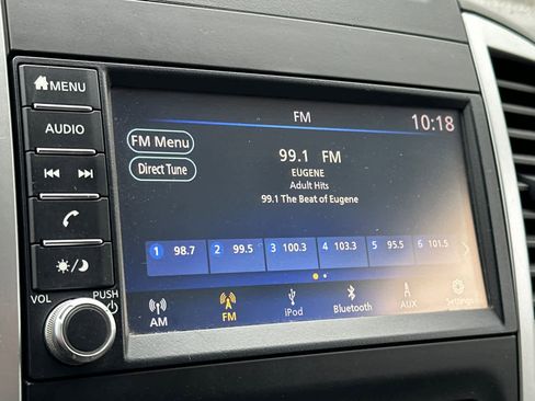 Used 2019 Nissan Frontier SV image 17