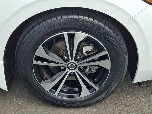 Used 2023 Nissan Sentra SV w/ Trunk Package FWD image 8