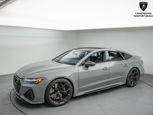 Used 2025 Audi RS 7 Performance image 12