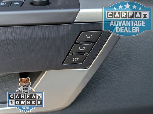 Used 2024 Toyota Sequoia Platinum AWD/4WD image 17