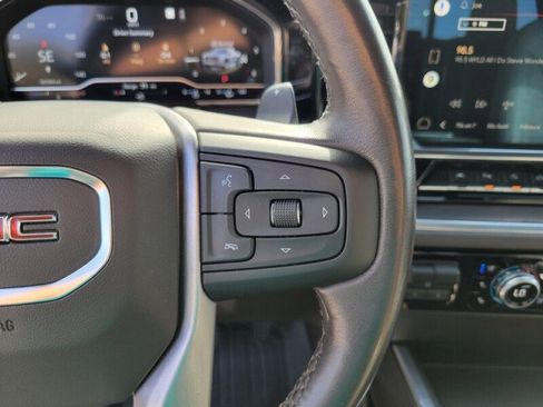 Certified 2022 GMC Sierra 1500 SLT image 17