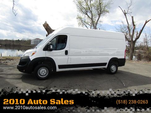 Used 2025 RAM ProMaster 3500 w/ Convenience Group image 1