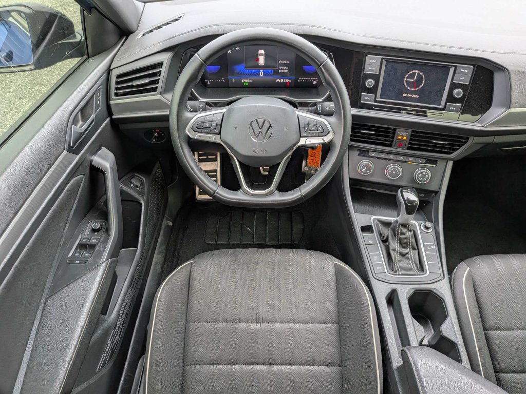 Used 2024 Volkswagen Jetta Sport FWD image 14