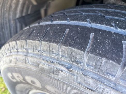 Used 2016 Nissan Frontier SV w/ SV Value Truck Package RWD image 8