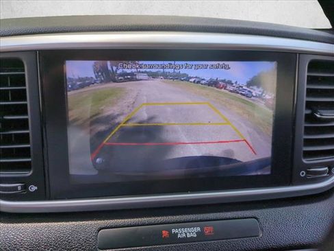 Used 2025 Kia Sportage EX FWD image 13