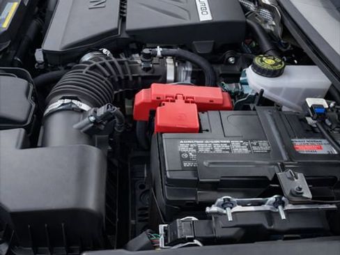 Used 2025 Nissan Rogue SV image 9