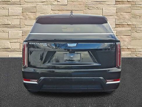Certified 2025 Cadillac Escalade IQ Luxury 2 image 3