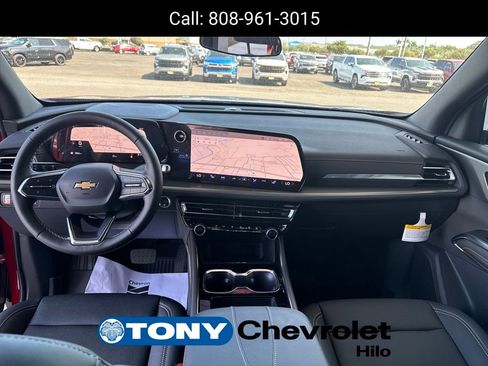 New 2025 Chevrolet Traverse LT w/ Driver Confidence Package image 11
