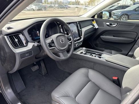 New 2025 Volvo XC60 B5 Plus w/ Climate Package PRO image 10