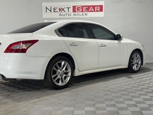 Used 2010 Nissan Maxima 3.5 SV w/ Cold Pkg FWD image 37
