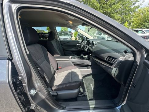 New 2026 Nissan Rogue SV FWD image 16