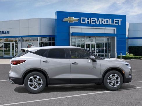 New 2026 Chevrolet Blazer LT image 5