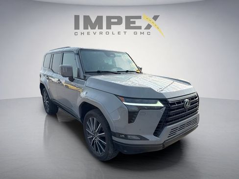 Used 2024 Lexus GX 550 w/ Accessory Package (2T) AWD/4WD image 7
