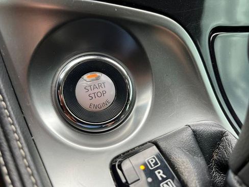 Used 2016 Nissan Maxima Platinum FWD image 25