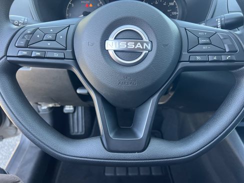 Certified 2025 Nissan Altima 2.5 S FWD image 11