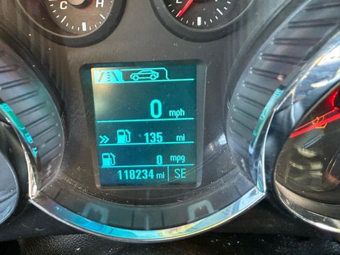Used 2015 Chevrolet Cruze LT FWD image 22