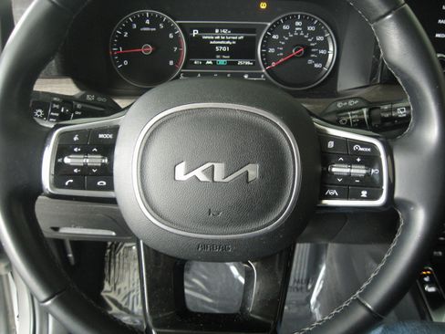 Used 2023 Kia Sorento X-Line EX image 14