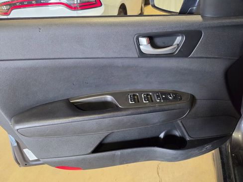 Used 2019 Kia Optima LX image 5