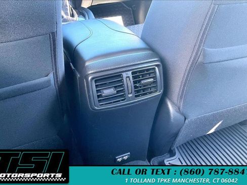Used 2019 Nissan Rogue SV w/ Premium Package AWD/4WD image 31