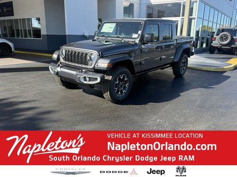 New 2025 Jeep Gladiator Sport w/ Premium Package image 1