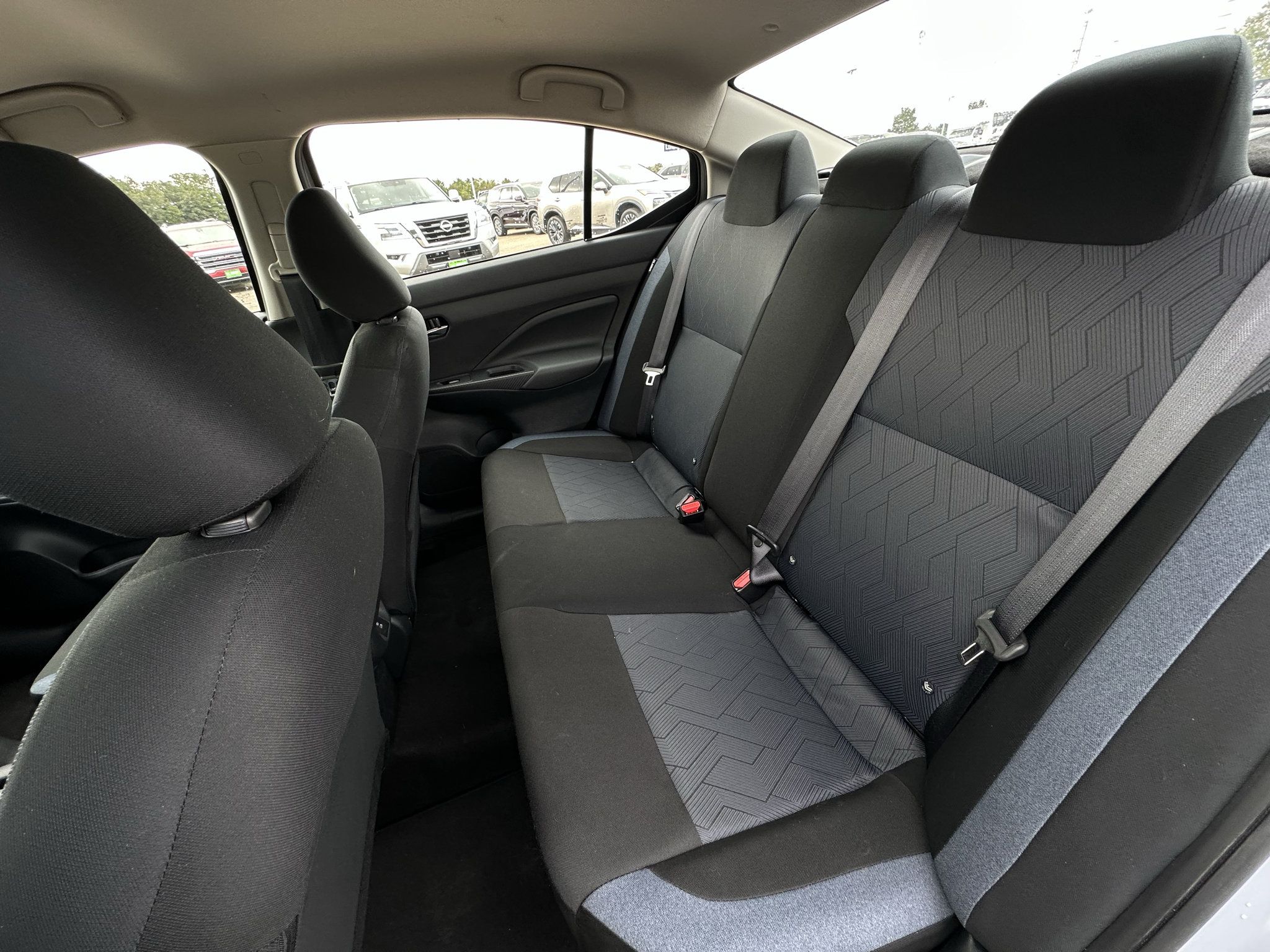 Used 2025 Nissan Versa SV w/ Trunk Package FWD image 10