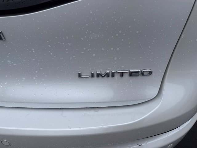 Certified 2024 Toyota Crown AWD/4WD image 9