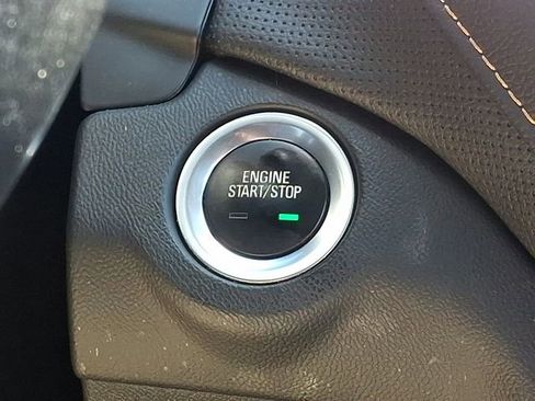 Used 2022 Chevrolet Equinox Premier image 25