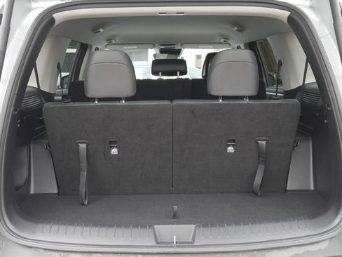 Used 2025 Hyundai Santa Fe SEL FWD image 19