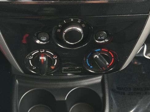 Used 2016 Nissan Versa Note SV image 27