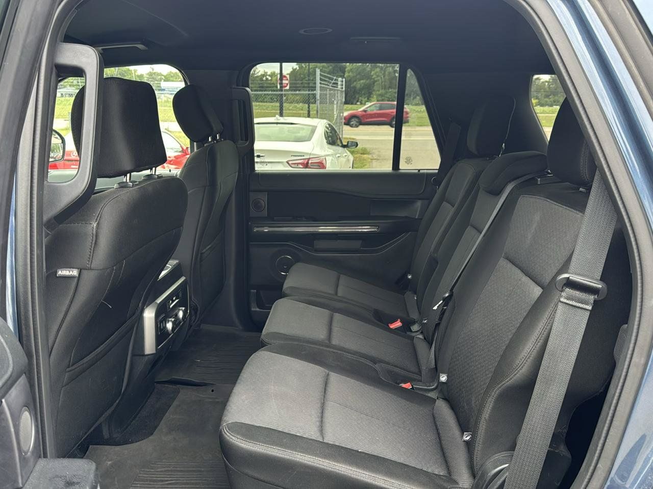 Used 2018 Ford Expedition XLT AWD/4WD image 11