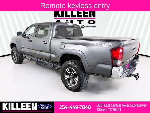 Used 2019 Toyota Tacoma TRD Sport image 6