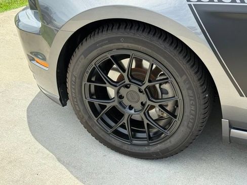 Used 2014 Ford Mustang GT Premium RWD image 5