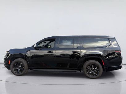 New 2025 Jeep Wagoneer L Series II w/ Convenience Group I