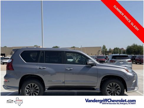 Used 2019 Lexus GX 460 Premium AWD/4WD image 3