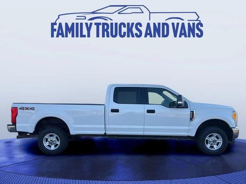 Used 2017 Ford F250 XLT AWD/4WD image 6