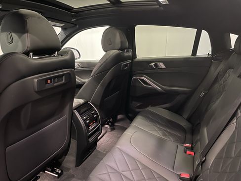 Used 2023 BMW X6 xDrive40i w/ M Sport Package image 24