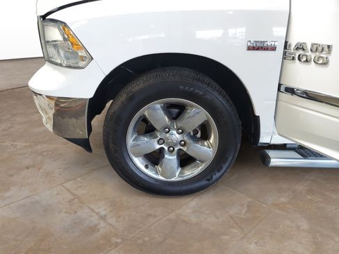 Used 2015 RAM 1500 Lone Star RWD image 27