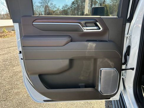 New 2026 GMC Sierra 2500 Denali w/ Denali Reserve Package AWD/4WD image 22