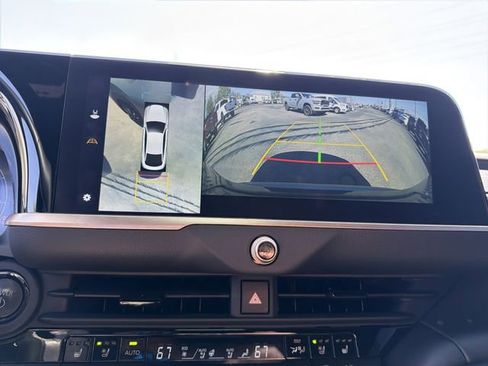 Used 2024 Toyota Crown Platinum image 27