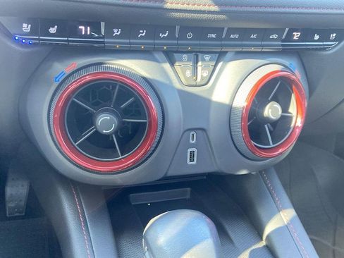 Used 2021 Chevrolet Blazer RS w/ Enhanced Convenience Package image 36