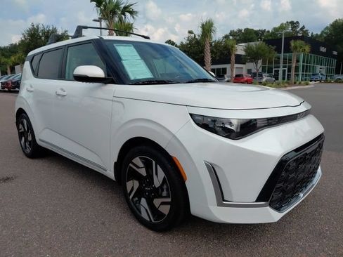 Certified 2025 Kia Soul GT-Line FWD image 3