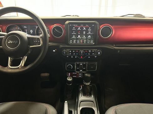 Used 2023 Jeep Gladiator Rubicon w/ Cold Weather Group AWD/4WD image 11