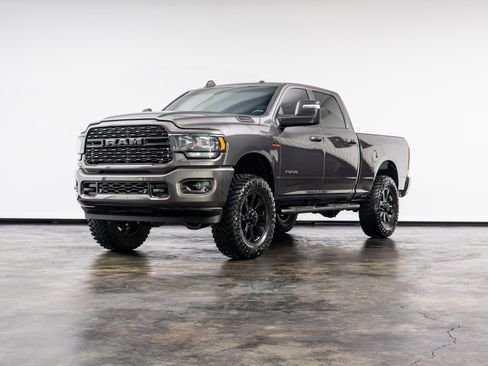 Used 2023 RAM 2500 Big Horn w/ Night Edition image 7