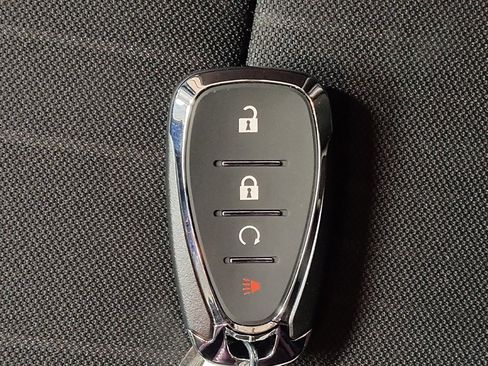 Used 2020 Chevrolet Trax LT w/ Driver Confidence Package image 32