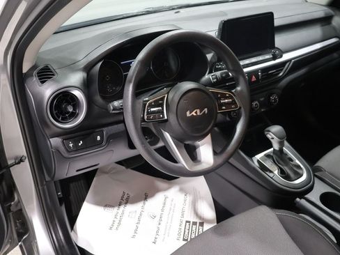 Used 2023 Kia Forte LXS w/ LXS Technology Package FWD image 15