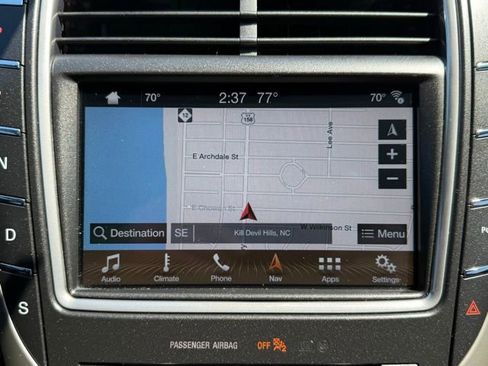 Used 2017 Lincoln MKX Reserve AWD/4WD image 23